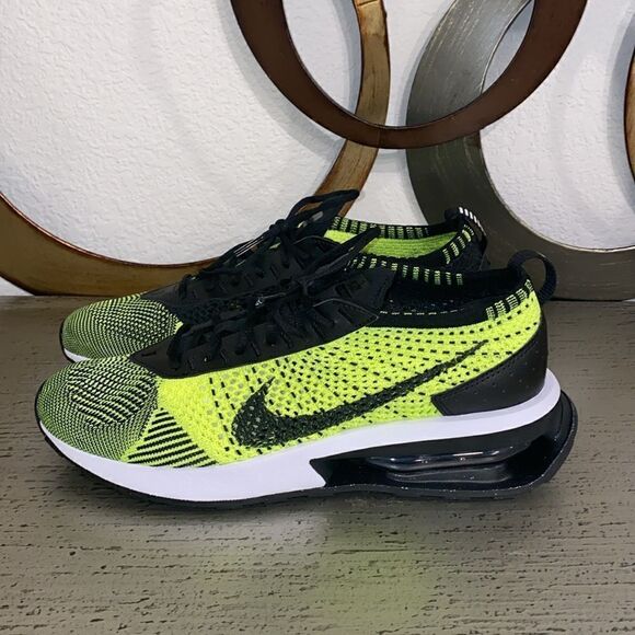 ❤️BRAND NEW WOMEN'S NIKE AIR MAX FLYKNIT RACER - Picture 2 of 9